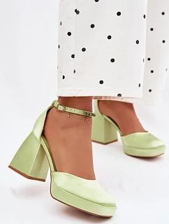 Sandály na podpatku  model 226914 Step in style