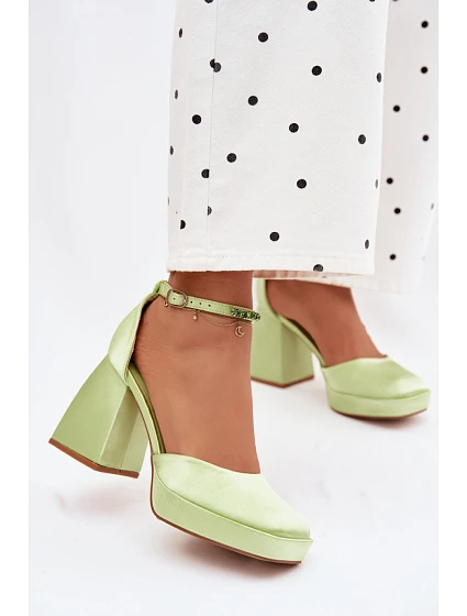 Sandály na podpatku  model 226914 Step in style