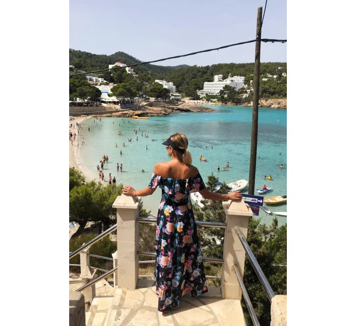 Dlouhé dámské černé šaty s barevnými květy a španělským výstřihem model 7118058