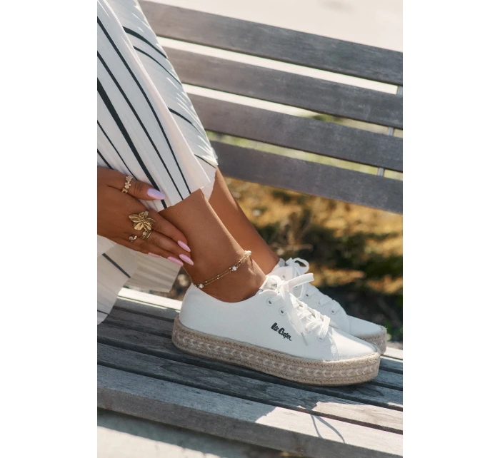 Dámské Tenisky S Pletením model 21694029 Bílé - Lee Cooper Dámské Tenisky S Pletením model 21694029 Bílé - Lee Cooper