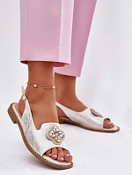 Dámské Sandály Na Ploché Podpatky S Dekorativním Detaily S.Barski KV51-080 Stříbrné