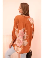 Dámská bavlněná blůza s květinovým vzorem a knoflíky rudá