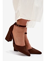 Lodičky na podpatku z imitace semiše v čokoládové barvě Selvra