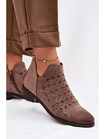 Dámské perforované kotníkové boty na nízkém podpatku Vinceza 58626 tmavě béžové Dámské perforované kotníkové boty na nízkém podpatku Vinceza 58626 tmavě béžové
