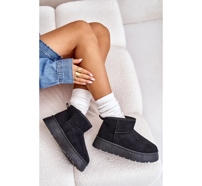 Nízké dámské sněhule na platformě zateplené kožíškem černé Saldren Nízké dámské sněhule na platformě zateplené kožíškem černé Saldren