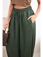 Dámské široké kalhoty s gumou v pase a s vázáním typu model 22064405 khaki - K-Fashion Dámské široké kalhoty s gumou v pase a s vázáním typu model 22064405 khaki - K-Fashion