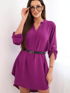 Šaty s delšími zády a páskem tmavě fialová