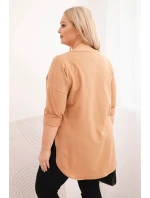 Dámská bavlněná blůza Plus Size s výstřihem do V a ohrnutými rukávy camelová Dámská bavlněná blůza Plus Size s výstřihem do V a ohrnutými rukávy camelová