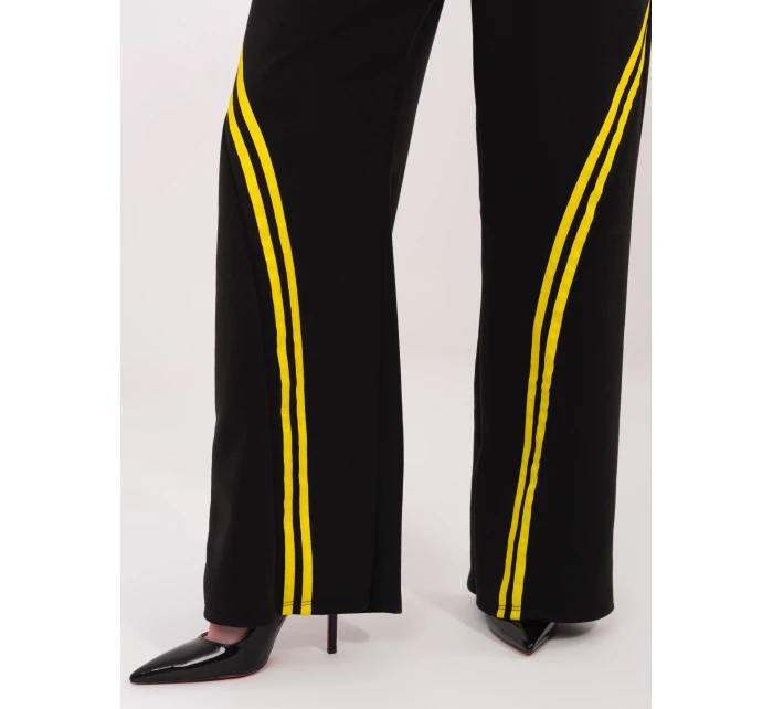 Spodnie dresowe IT DR model 22020696 czarny - FPrice Spodnie dresowe IT DR model 22020696 czarny - FPrice