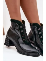 Lakované kožené dámské botky na sloupku D&A – tmavě zelené