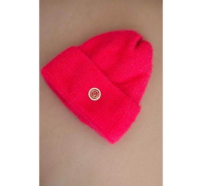 Dámská zimní čepice huňatá s ozdobným knoflíkem růžová neon