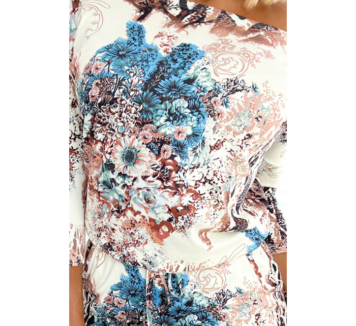 Béžové dámské sportovní šaty s vzorem světle modrých květů a s kapsičkami 13-146