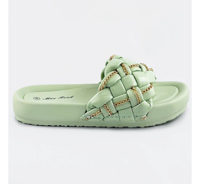 Zelené dámské pantofle se páskem a řetízkem model 17352314 - Mix Feel