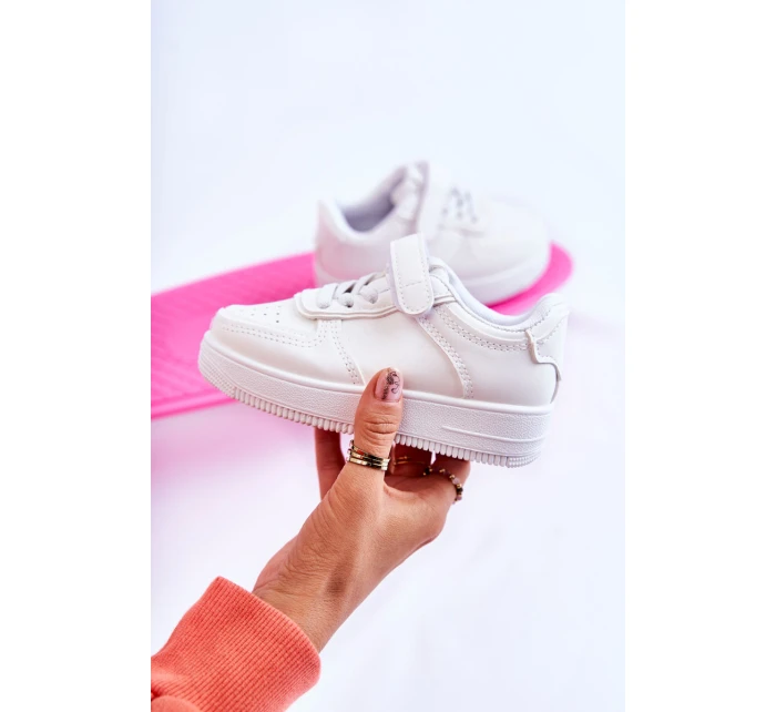 Dětská sportovní obuv na suchý zip White model 21587139 - Boto Dětská sportovní obuv na suchý zip White model 21587139 - Boto