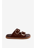 Dámské pantofle z imitace semiše se zlatými přezkami čokoládové Averia