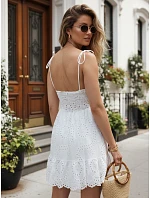 sukienka na biała model 22214229 - FashionStreet sukienka na biała model 22214229 - FashionStreet