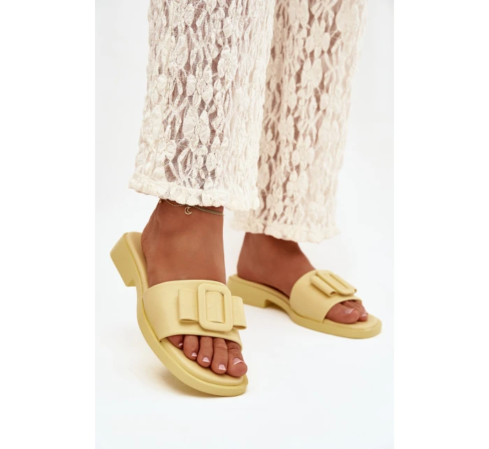 Dámské nazouváky s nízkým podpatkem s přezkou Žluté Melivra