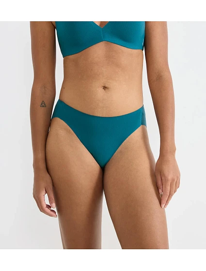 sloggi – ZERO Feel Pure: Vysoká tanga z TENCEL™ pro neviditelný komfort Sloggi