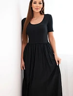 Dámské bavlněné midi šaty s krátkým rukávem a rozšířeným spodkem černá