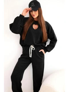Dámská souprava model 21921202 s výřezem ve tvaru srdce černý - K-Fashion