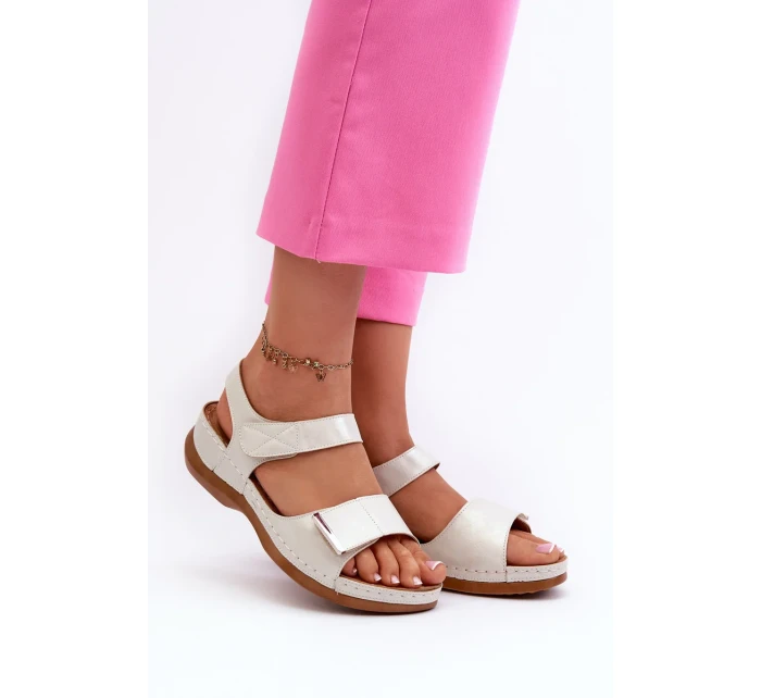 Pohodlné dámské sandály na suchý zip Silver Iphiope Pohodlné dámské sandály na suchý zip Silver Iphiope