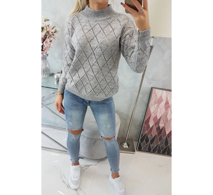 Svetr s polovičním rolákem a kosočtvercovým vzorem šedý