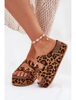 Dámské sandály s přezkami na masivní platformě model 21699152 - Boto Dámské sandály s přezkami na masivní platformě model 21699152 - Boto