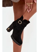 Zateplené dámské kozačky na podpatku s přezkou Černé model 21711529 - Boto Zateplené dámské kozačky na podpatku s přezkou Černé model 21711529 - Boto