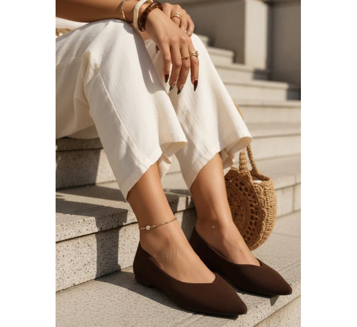 Baleriny damskie zamszowe z noskiem w szpic brązowe FashionStreet ZY1423