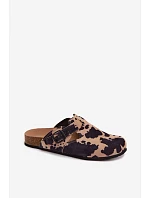 Kožené semišové pantofle s přezkou v  1905 model 22125824 - Zazoo