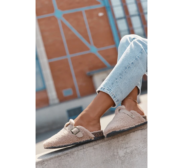 Klapki Damskie Z Futerkiem Typu Baranek Beżowe Lorivine