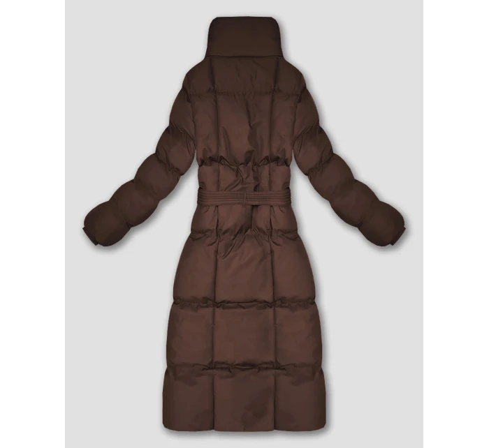 Dlouhá dámská zimní bunda v čokoládové barvě s páskem model 21748250 - J.STYLE