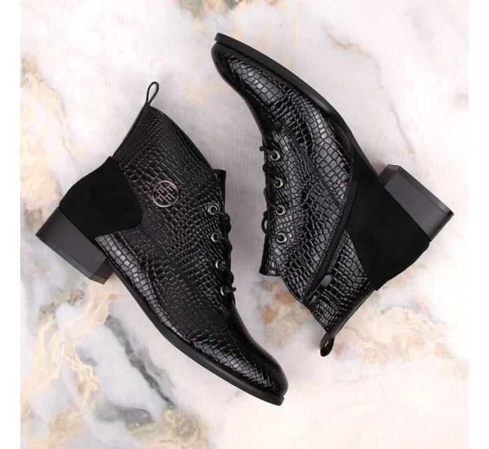 Filippo W PAW478A černé lakované zateplené boty s krokodýlem Filippo W PAW478A černé lakované zateplené boty s krokodýlem