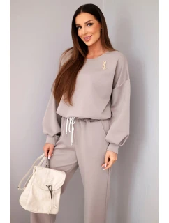 Dámský komplet máslová mikina s broží a kalhoty s rovnými nohavicemi fango