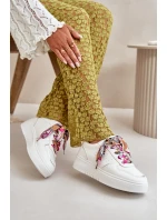 Dámské Tenisky Na Platformě S Dekorativním Šněrováním Bílé model 21667752 - Boto Dámské Tenisky Na Platformě S Dekorativním Šněrováním Bílé model 21667752 - Boto