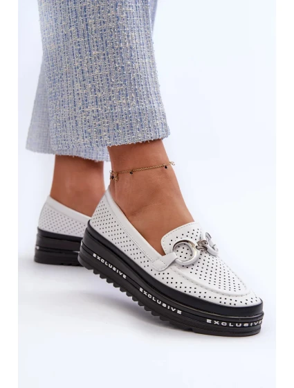 Dámské kožené mokasíny na platformě s ozdobou S.Barski bílá Dámské kožené mokasíny na platformě s ozdobou S.Barski bílá