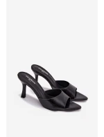 Lakované dámské pantofle na podpatku černé model 21918894 - Boto