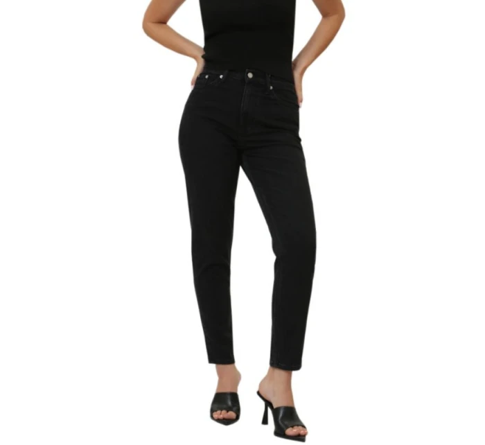 Calvin Klein Jeans Mom Jean W J20J221247 dámské kalhoty Calvin Klein Jeans Mom Jean W J20J221247 dámské kalhoty