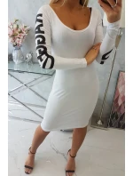 Otrhané bílé šaty Otrhané bílé šaty