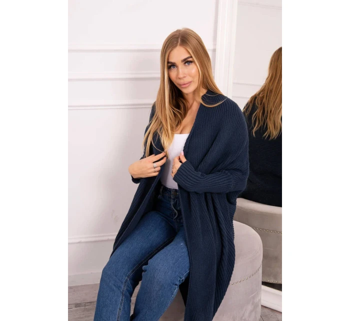 Svetr s džínovými netopýřími rukávy