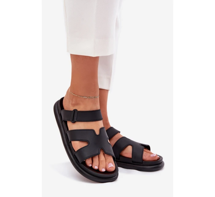 Gumové dámské pantofle s páskem černé model 21702656 - Boto Gumové dámské pantofle s páskem černé model 21702656 - Boto