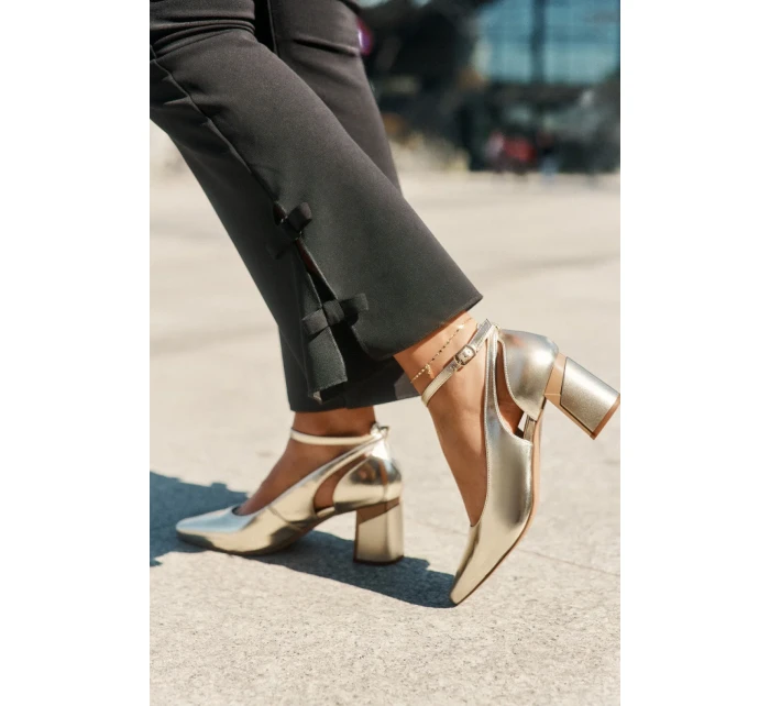 Lodičky na sloupku model 212997 Step in style