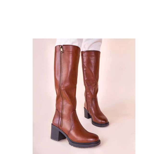 Kozačky na podpatku model 221004 Solea Kozačky na podpatku model 221004 Solea