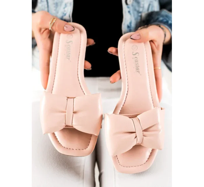 Pěkné růžové dámské nazouváky bez podpatku Pěkné růžové dámské nazouváky bez podpatku