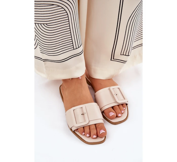 Ploché Dámské Sandály Eko Kožené S Přezkou Béžové model 21689397 - Boto Ploché Dámské Sandály Eko Kožené S Přezkou Béžové model 21689397 - Boto