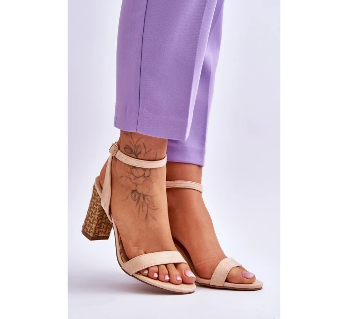 Semišové Sandály Na Podpatku Béžové model 21618618 - Boto Semišové Sandály Na Podpatku Béžové model 21618618 - Boto