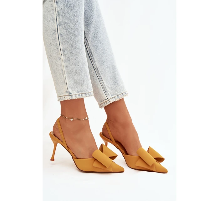 Podpatky s odhalenými a mašlí Žluté model 21915059 - Boto
