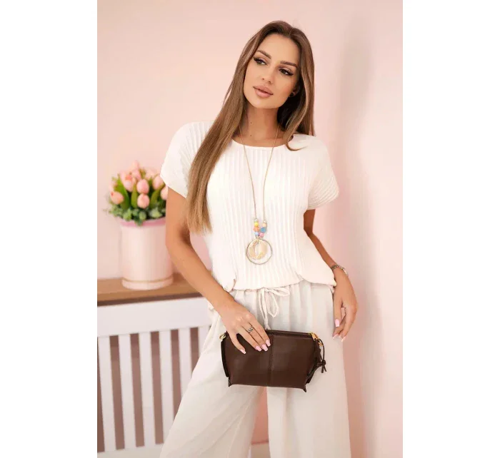 Viskózový komplet plisovaná halenka + kalhoty béžový Viskózový komplet plisovaná halenka + kalhoty béžový