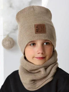 KLOBOUK+TRUBKA+PLÁŠŤ 46-544