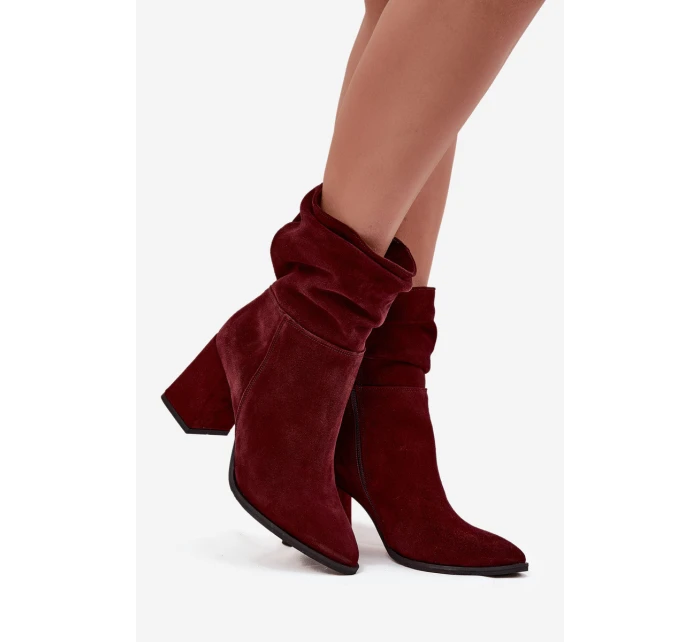Kotníkové boty z přírodního semiše s na podpatku s mašlí bordó model 21718464 - Zazoo Kotníkové boty z přírodního semiše s na podpatku s mašlí bordó model 21718464 - Zazoo